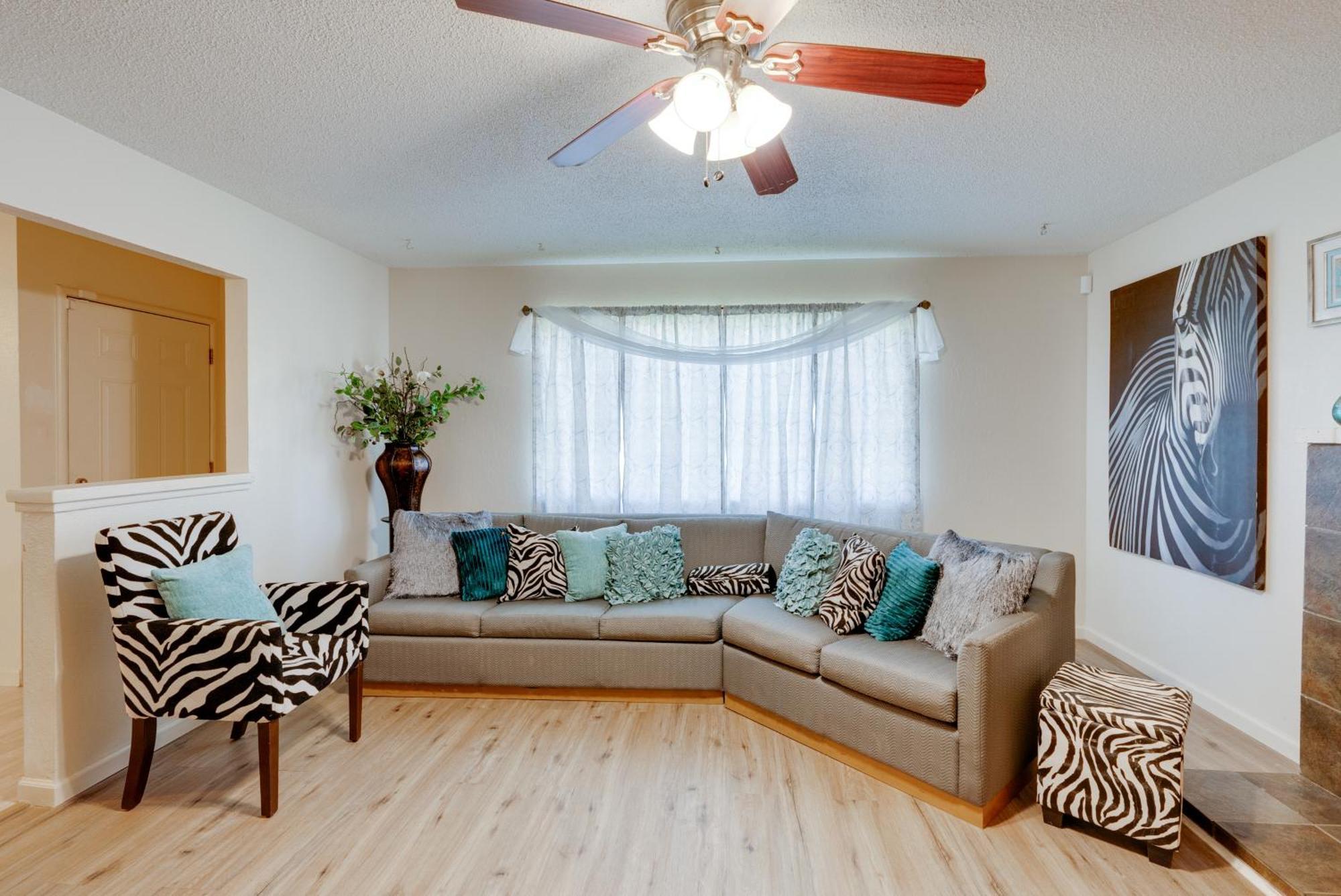Breezy Fresno Home - Near Airport And Downtown Kültér fotó